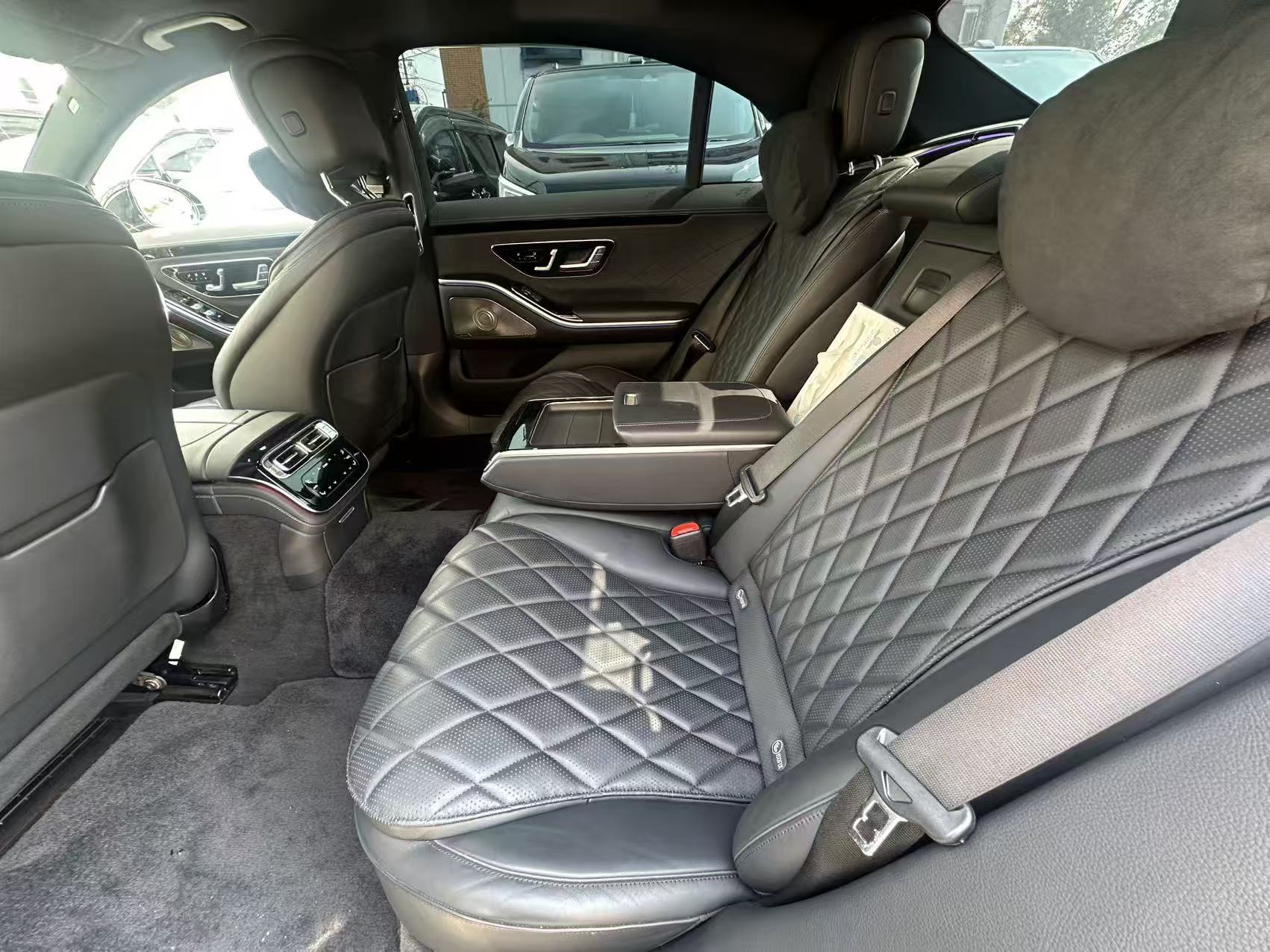 S580 Back Seat